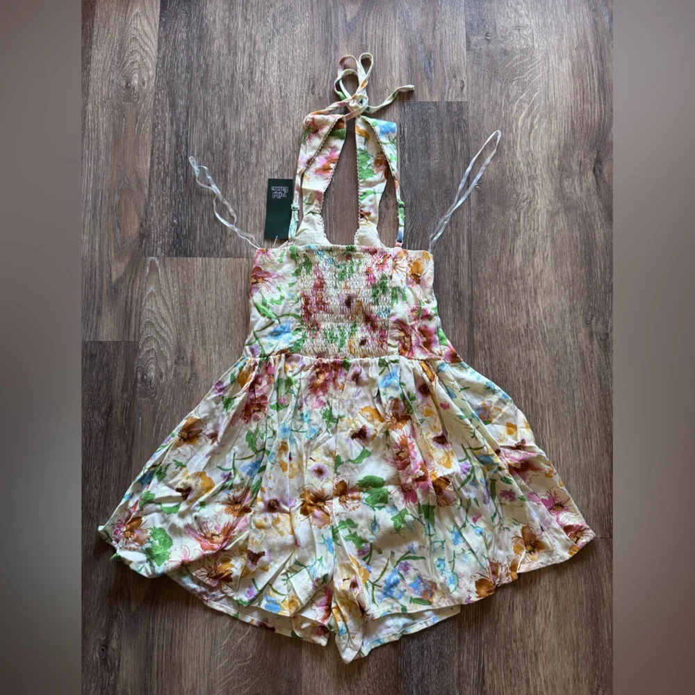 Women’s Hook and Eye Romper - Picture 7 of 10